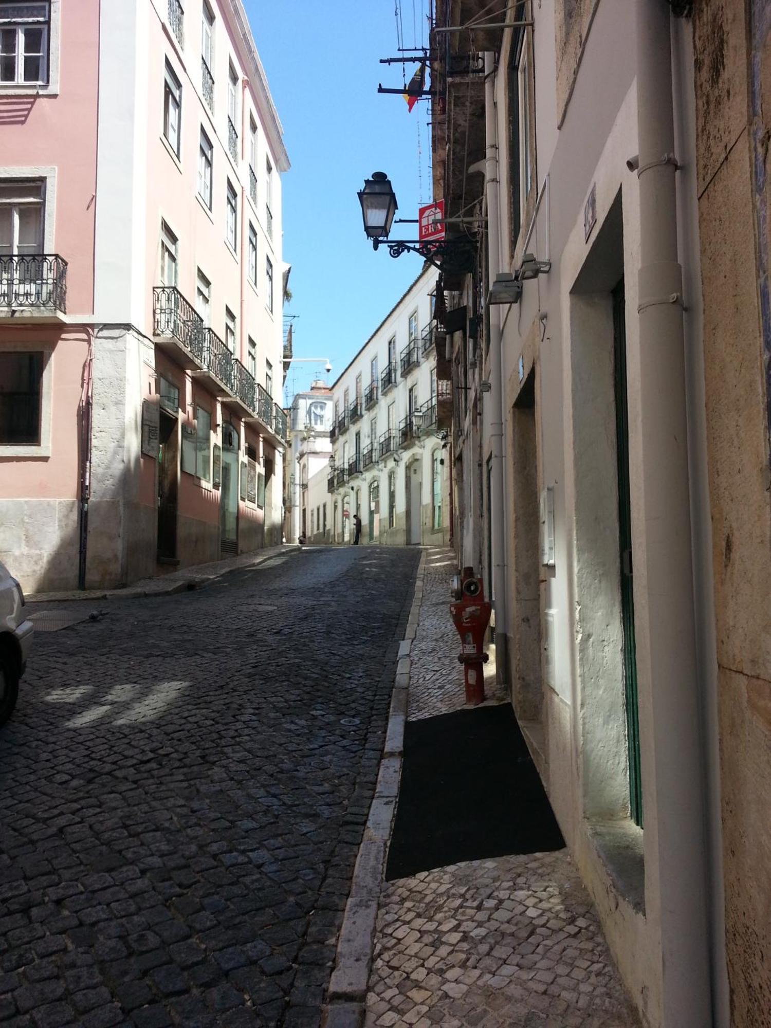 Charming Flat With Balconies Central Chiado District 2 Bedrooms & Ac 19Th Century Building Lisboa Dış mekan fotoğraf