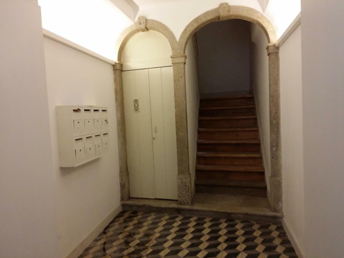 Charming Flat With Balconies Central Chiado District 2 Bedrooms & Ac 19Th Century Building Lisboa Dış mekan fotoğraf