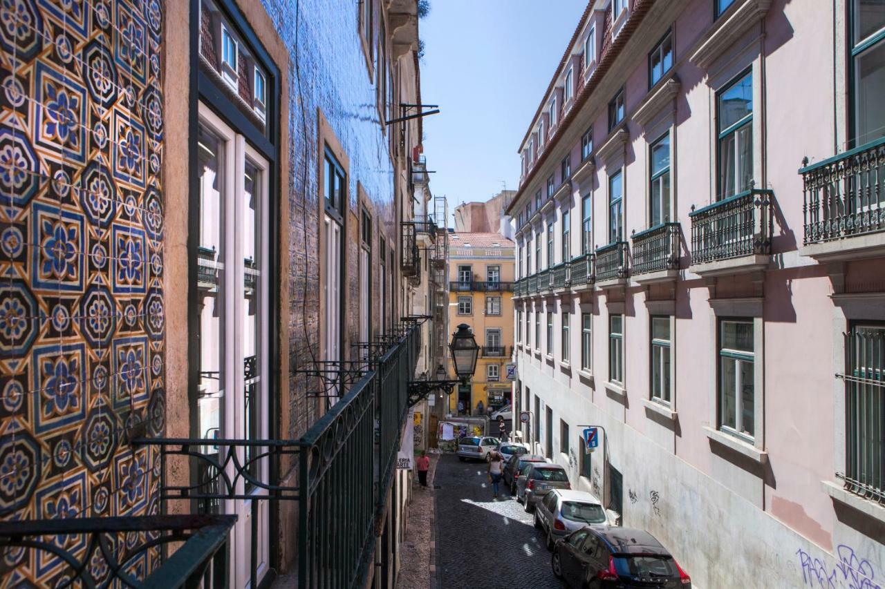 Charming Flat With Balconies Central Chiado District 2 Bedrooms & Ac 19Th Century Building Lisboa Dış mekan fotoğraf